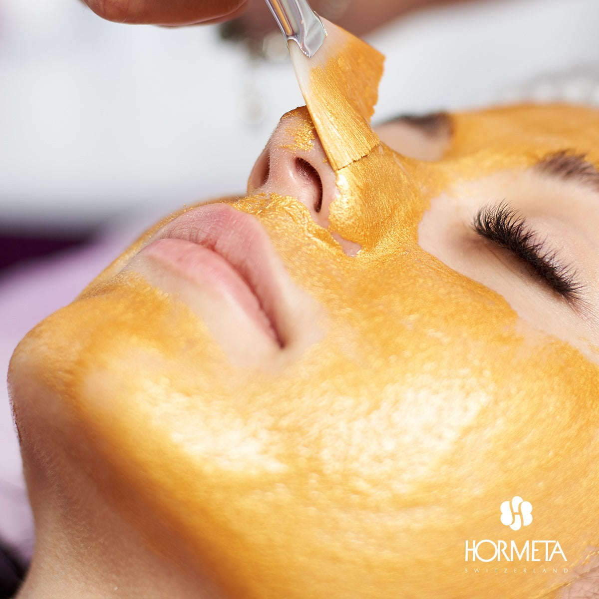 HormeSPA Precious Gold Treatment 